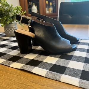 Antonio Melanie Heels